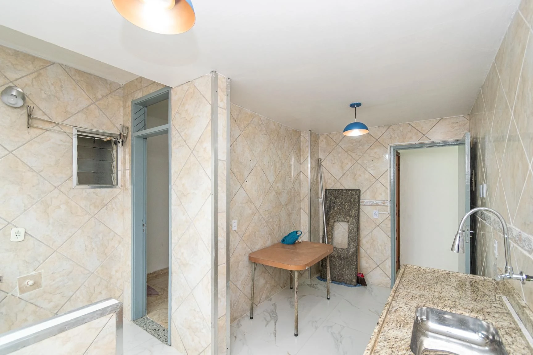 2-bedroom apartment with a mountain view in Rio de Janeiro — photo 52