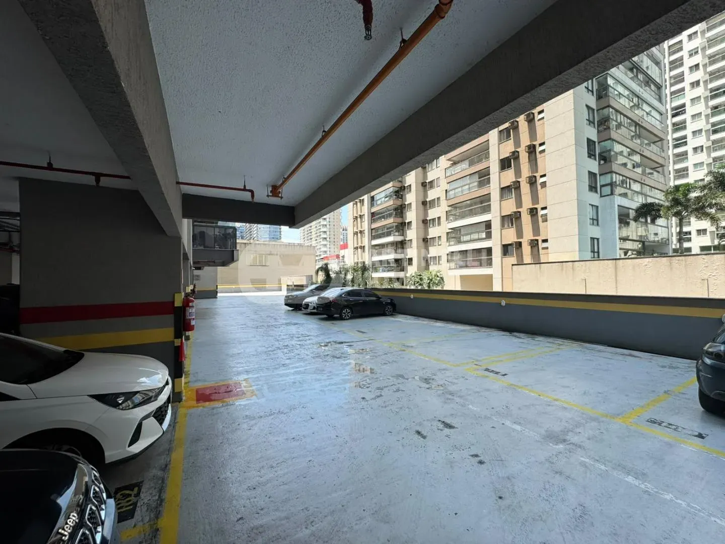 4 quartos e janelas do piso ao teto: apartamento de 175 m² — photo 30