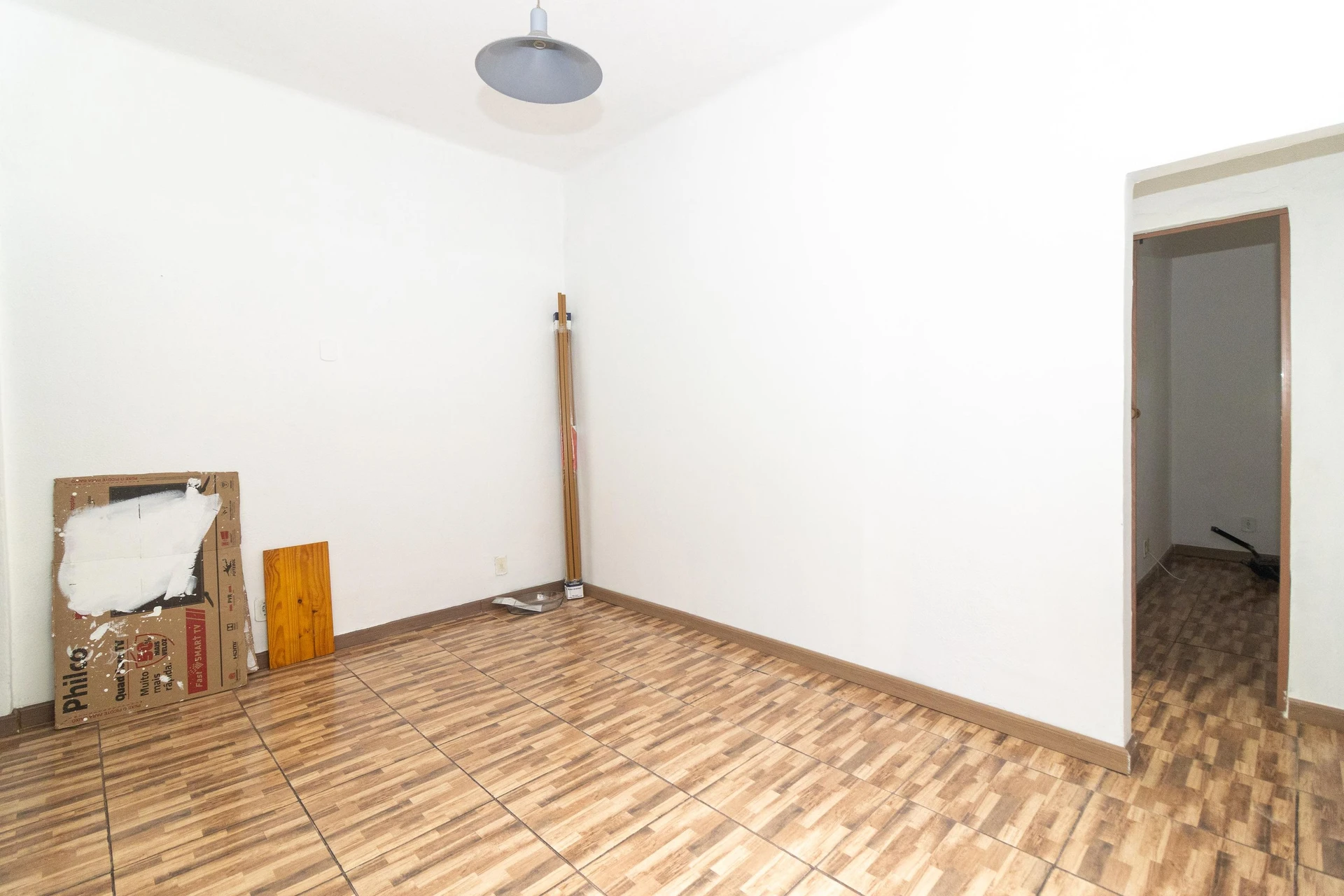 Unfurnished 2-bedroom apartment with 1 bathroom, no parking — photo 6