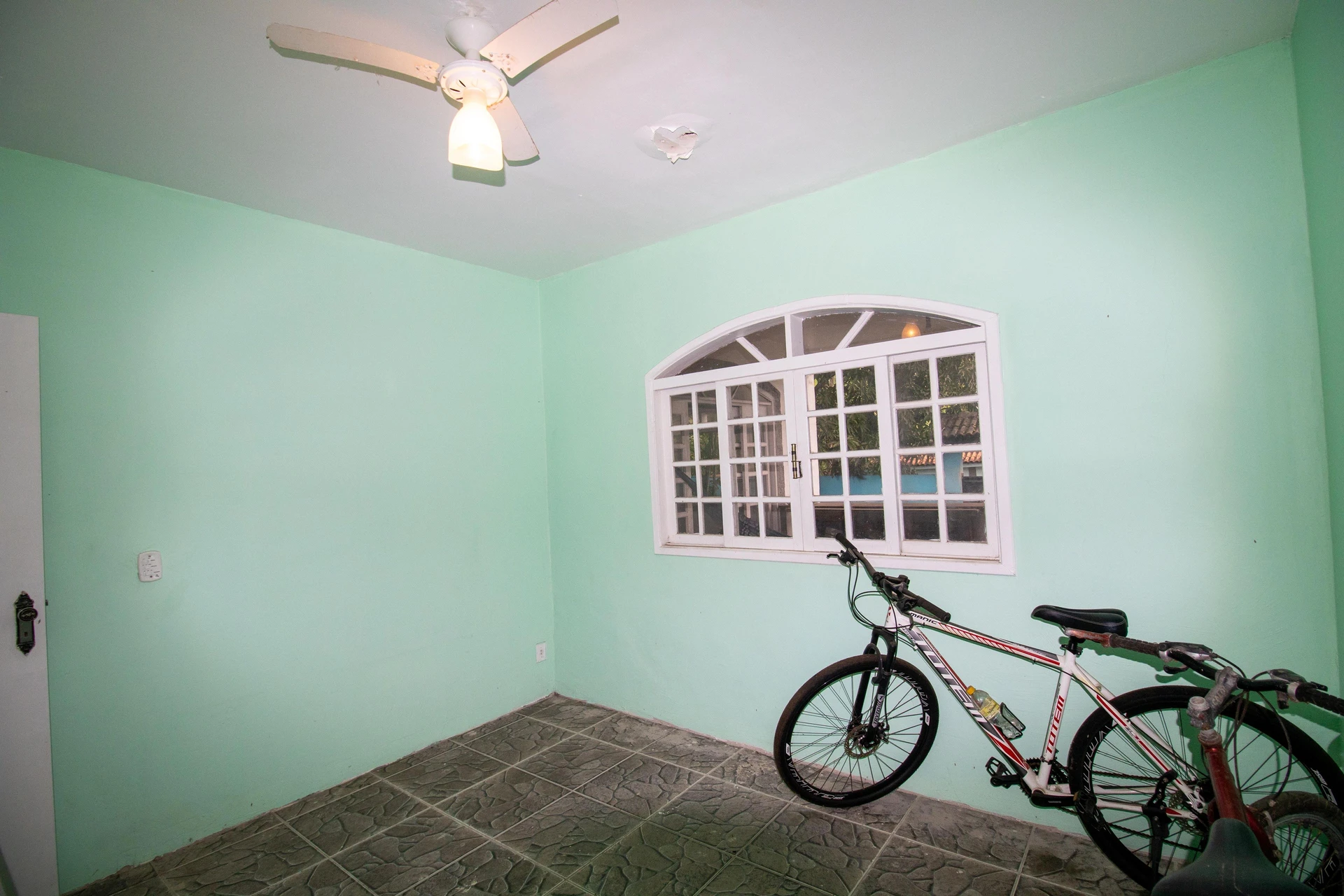 Casa amueblada con 5 dormitorios y balcón — photo 31