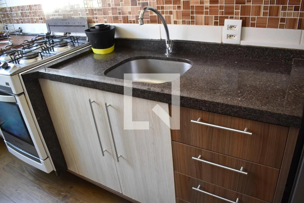 2-bedroom apartment with a washing machine in Curitiba — photo 2