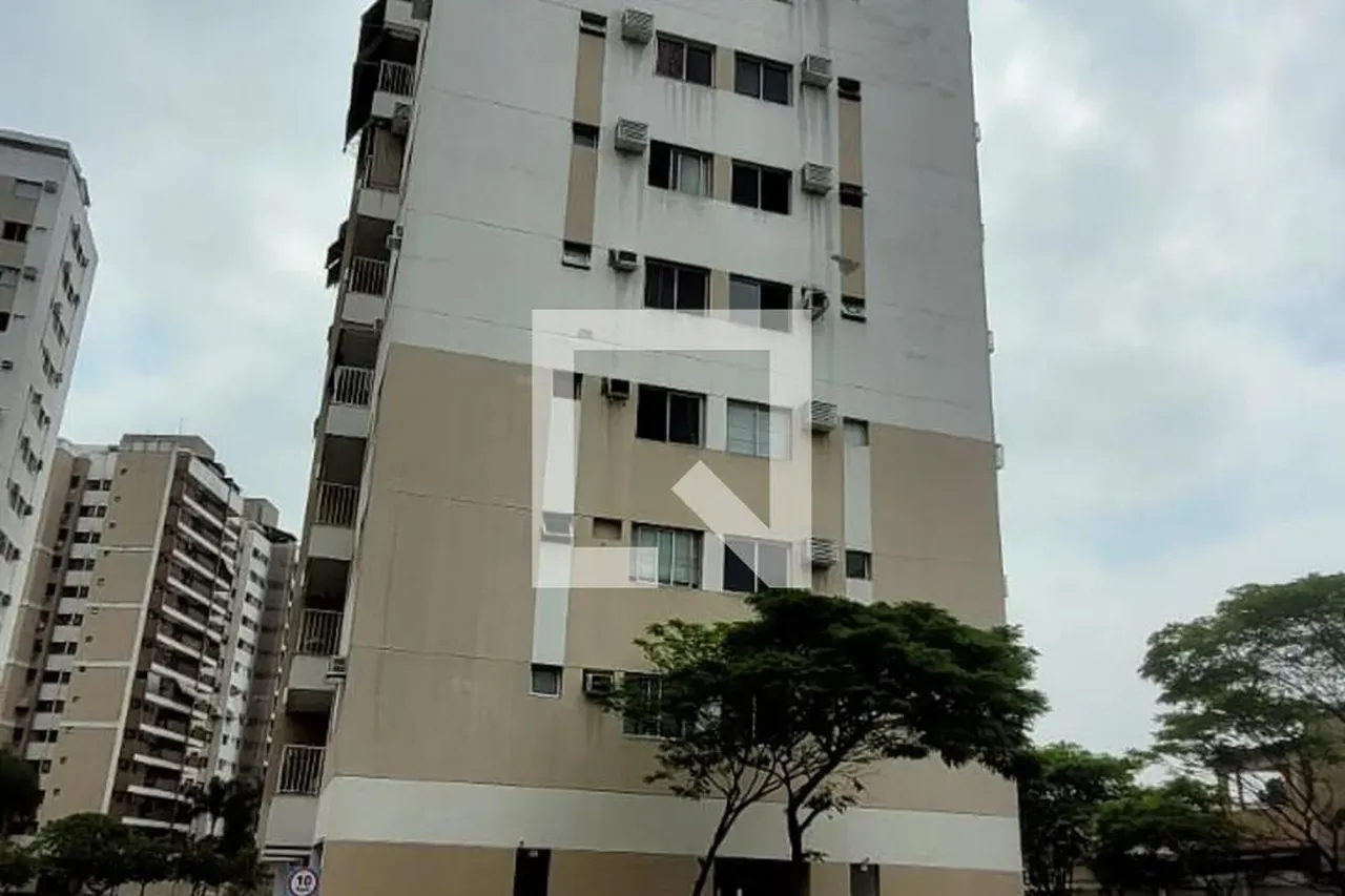 Apartment on the 13th floor with a grill on the balcony — photo 48