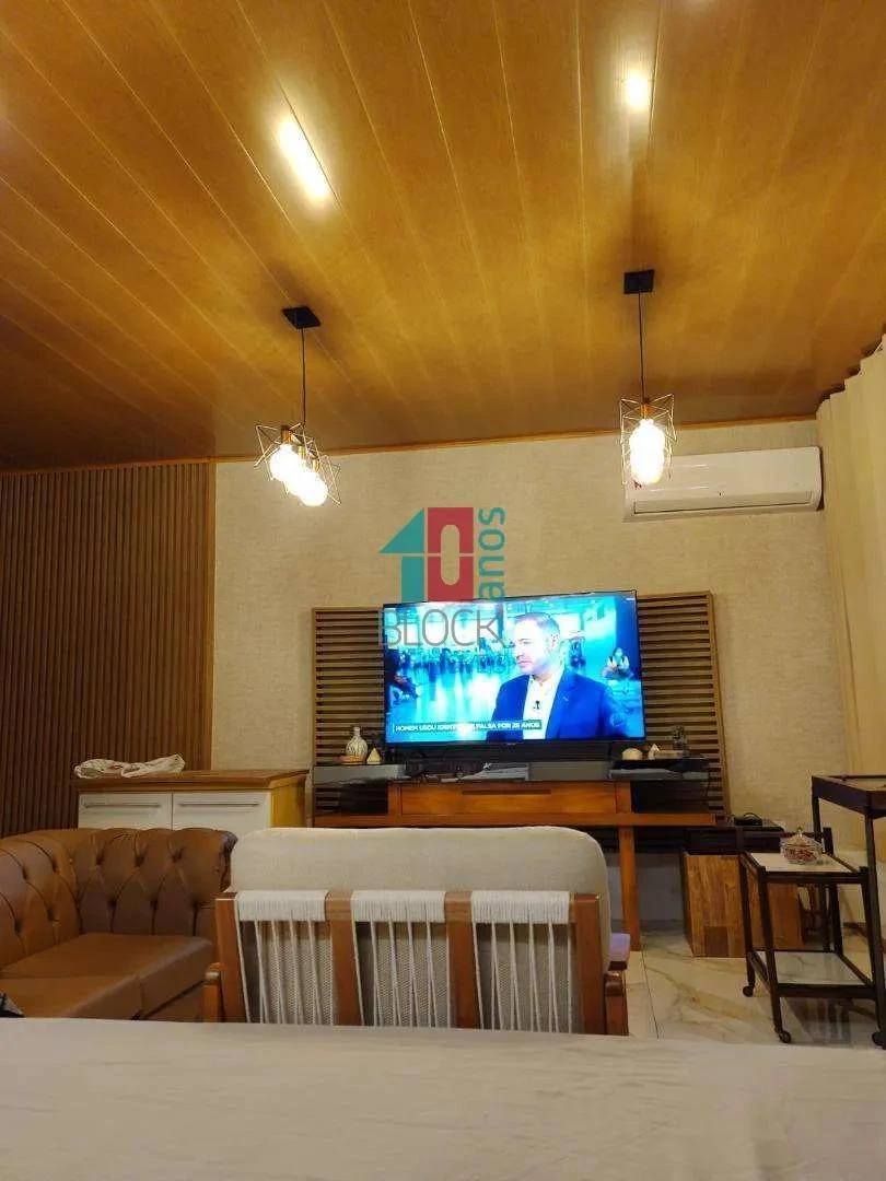Furnished house with 5 bedrooms and 226 m² — photo 6