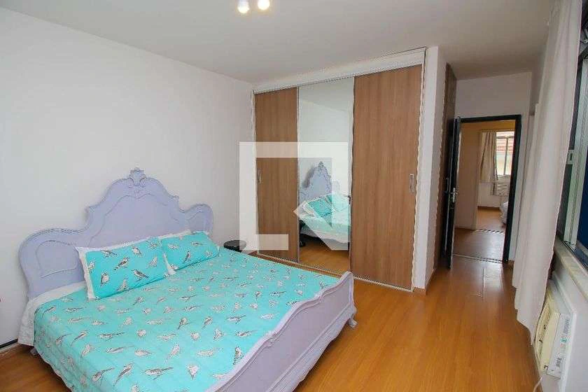300 m² house with 4 bedrooms and a gas stove — photo 5