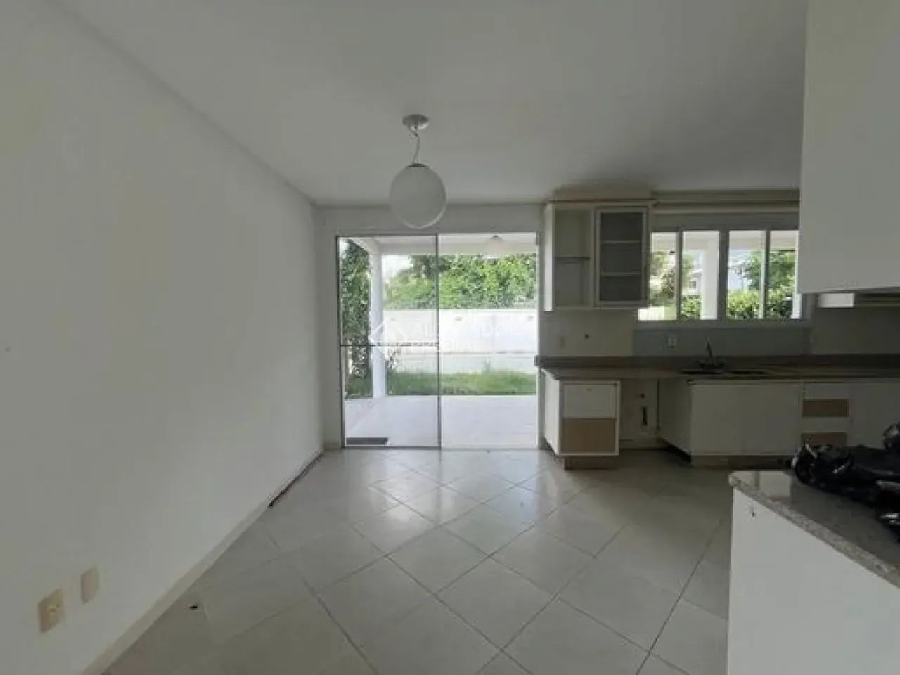 Casa para locação com 5 dormitórios e jardim privativo — photo 17