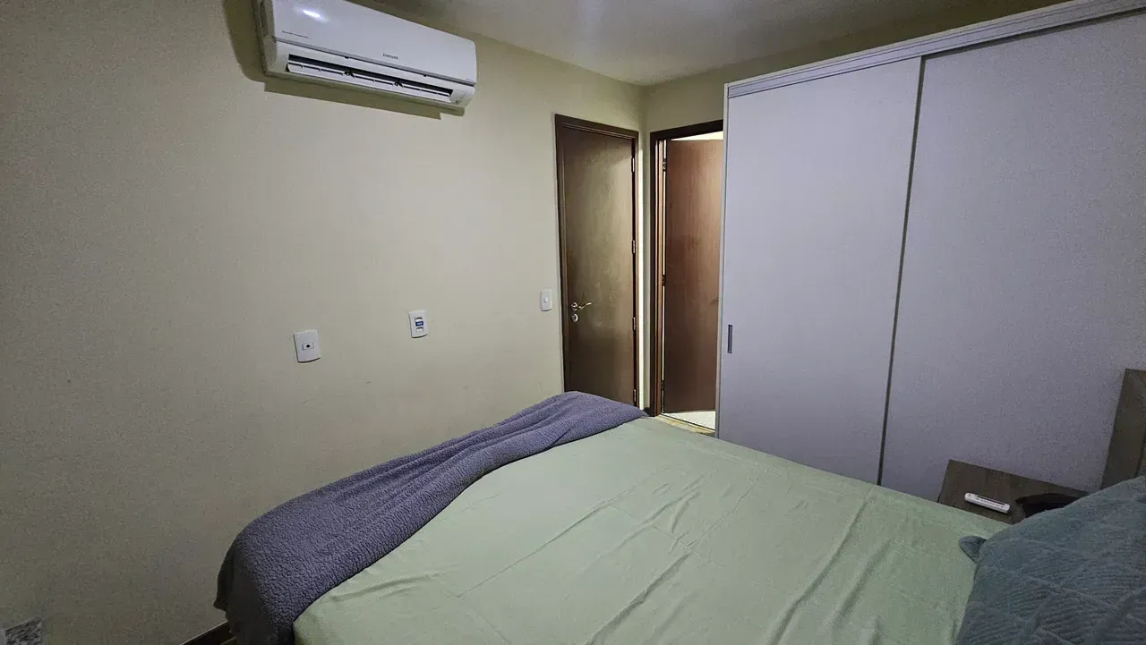 Furnished 1-bedroom apartment with open-plan kitchen — photo 13