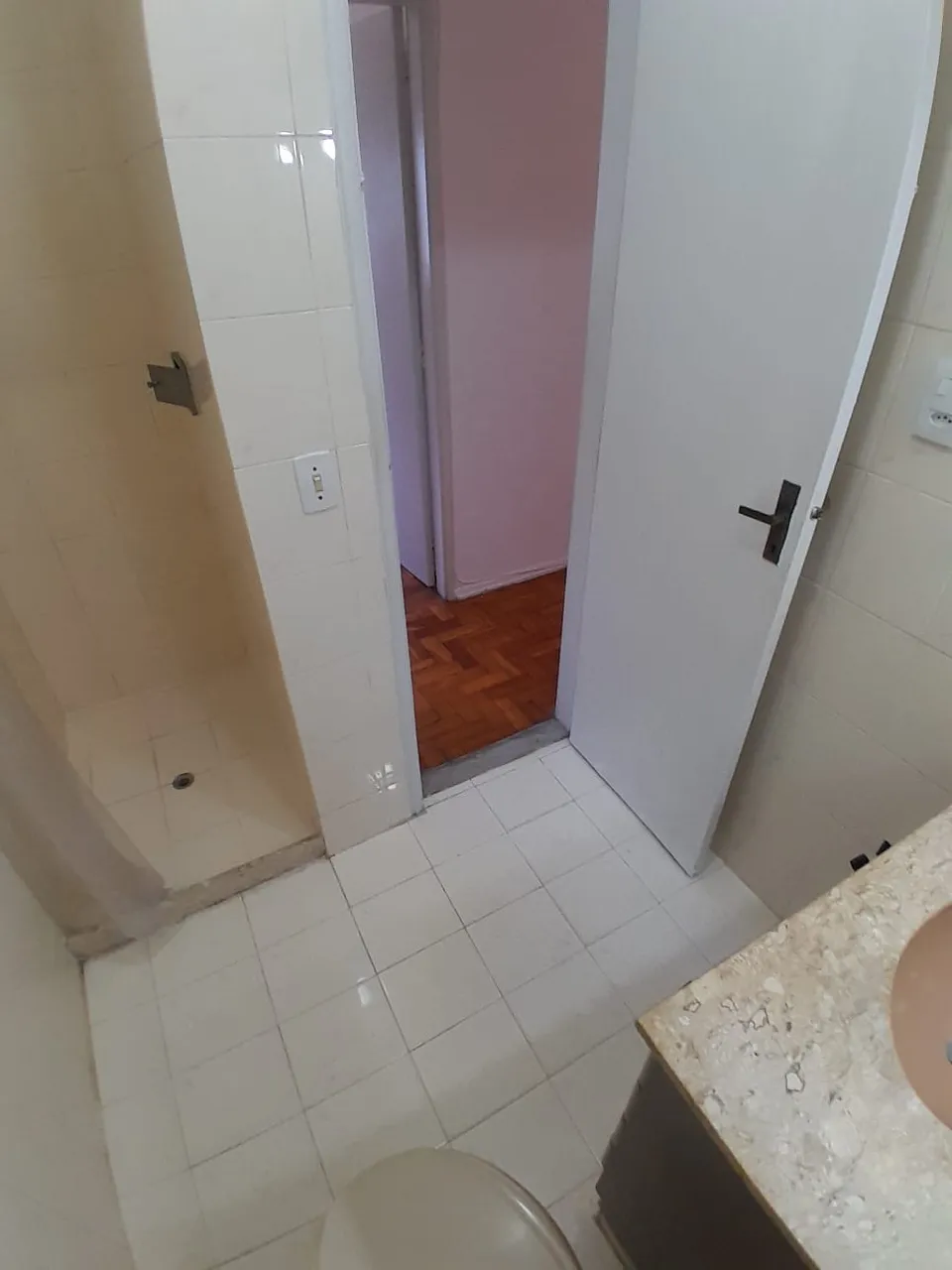 2-bedroom apartment with a separate, closed kitchen — photo 20