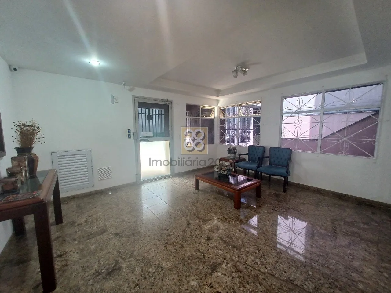 Unfurnished apartment with 1 bedroom and 56 m² — photo 3