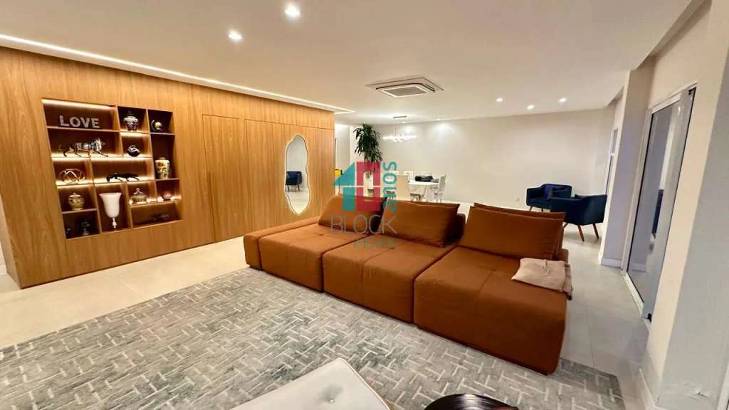 Furnished apartment, 470 m², with floor-to-ceiling windows — photo 3