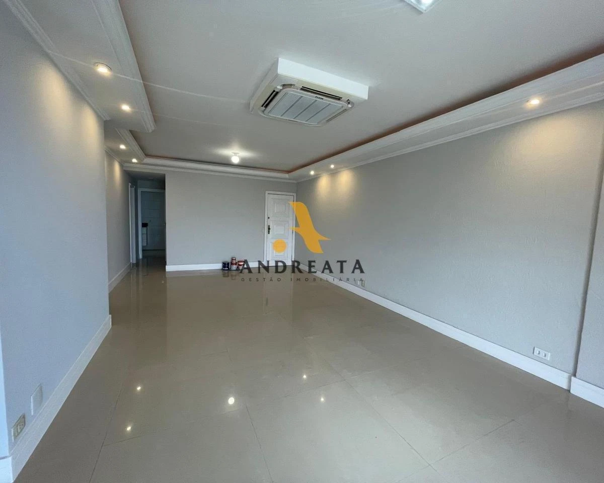 3-bedroom apartment in a building with a sauna — photo 17