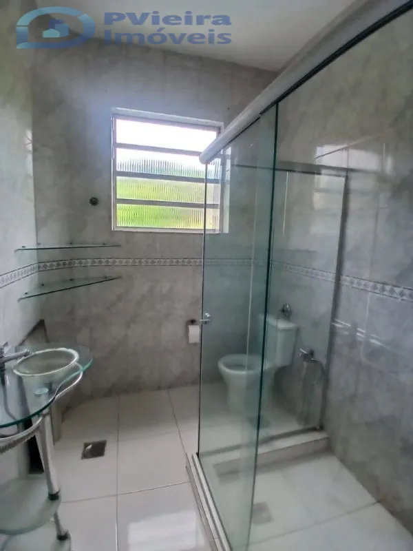 2-bedroom apartment with a mountain view — photo 17