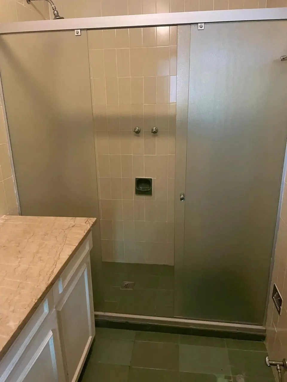 Duplex house with 1 bedroom, 4 bathrooms, 5 parking spots — photo 18