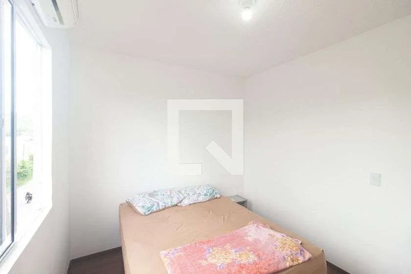 Furnished 2-bedroom apartment with open-plan kitchen — photo 16