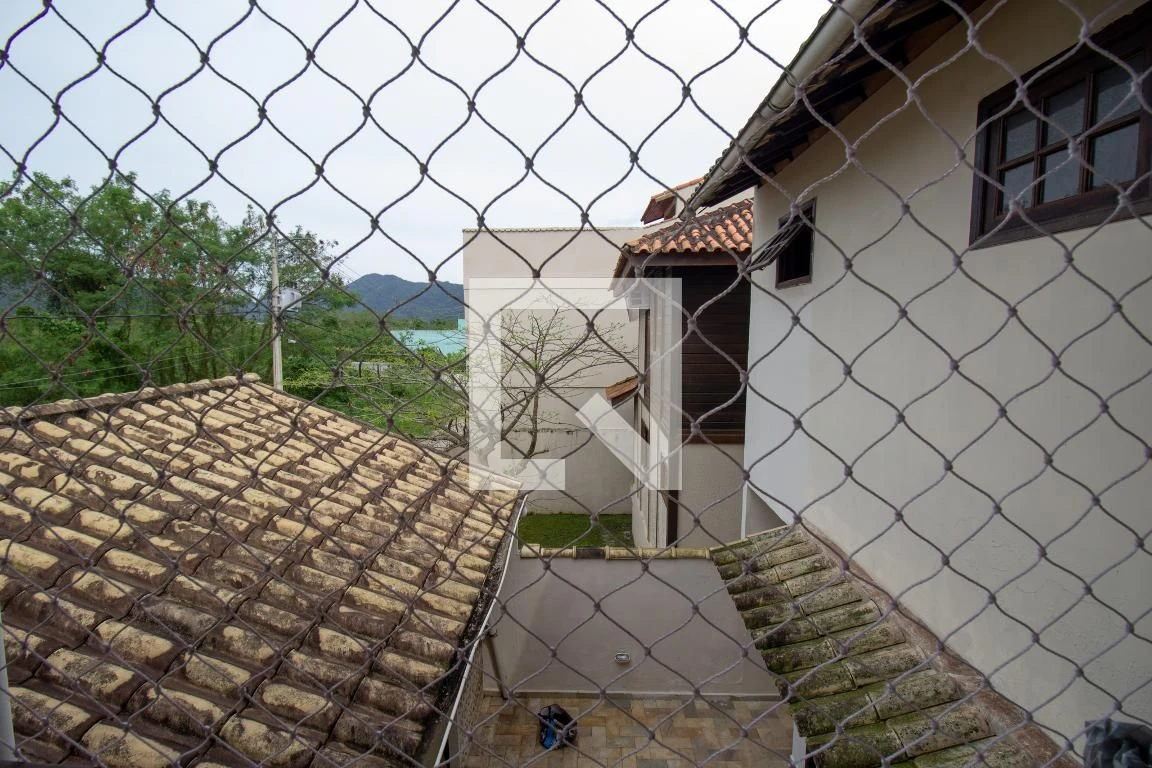 4-bedroom house with a private pool in Rio de Janeiro — photo 56