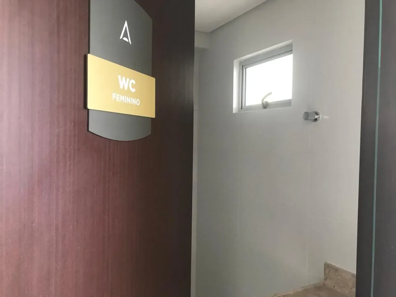 Квартира на 3-м этаже с панорамными окнами — photo 12