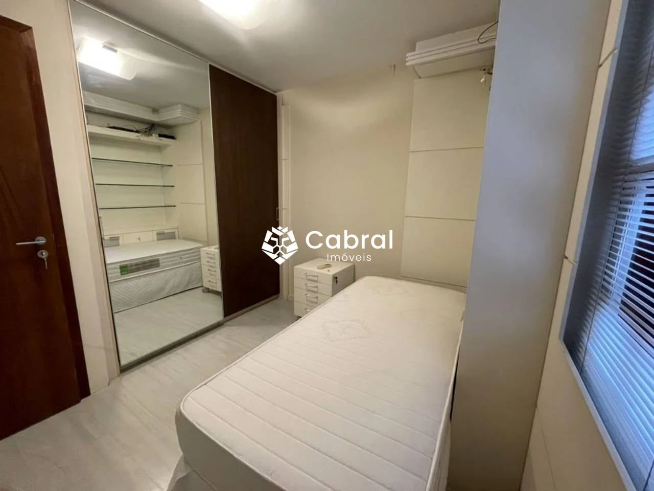 Casa com 3 dormitórios, suíte e jardim privado — photo 29