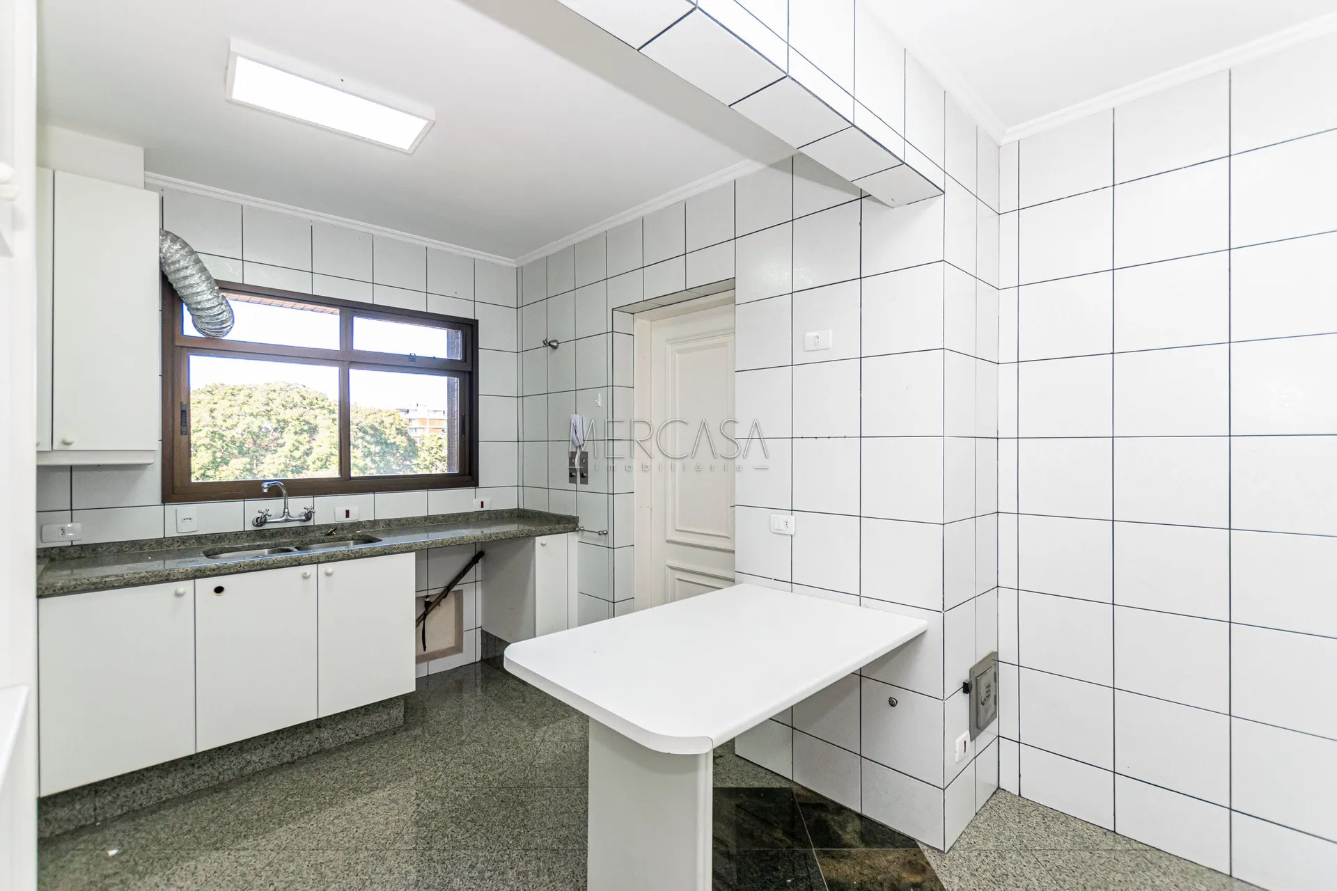 Apartamento com 3 quartos, 5 banheiros e 4 vagas — photo 48
