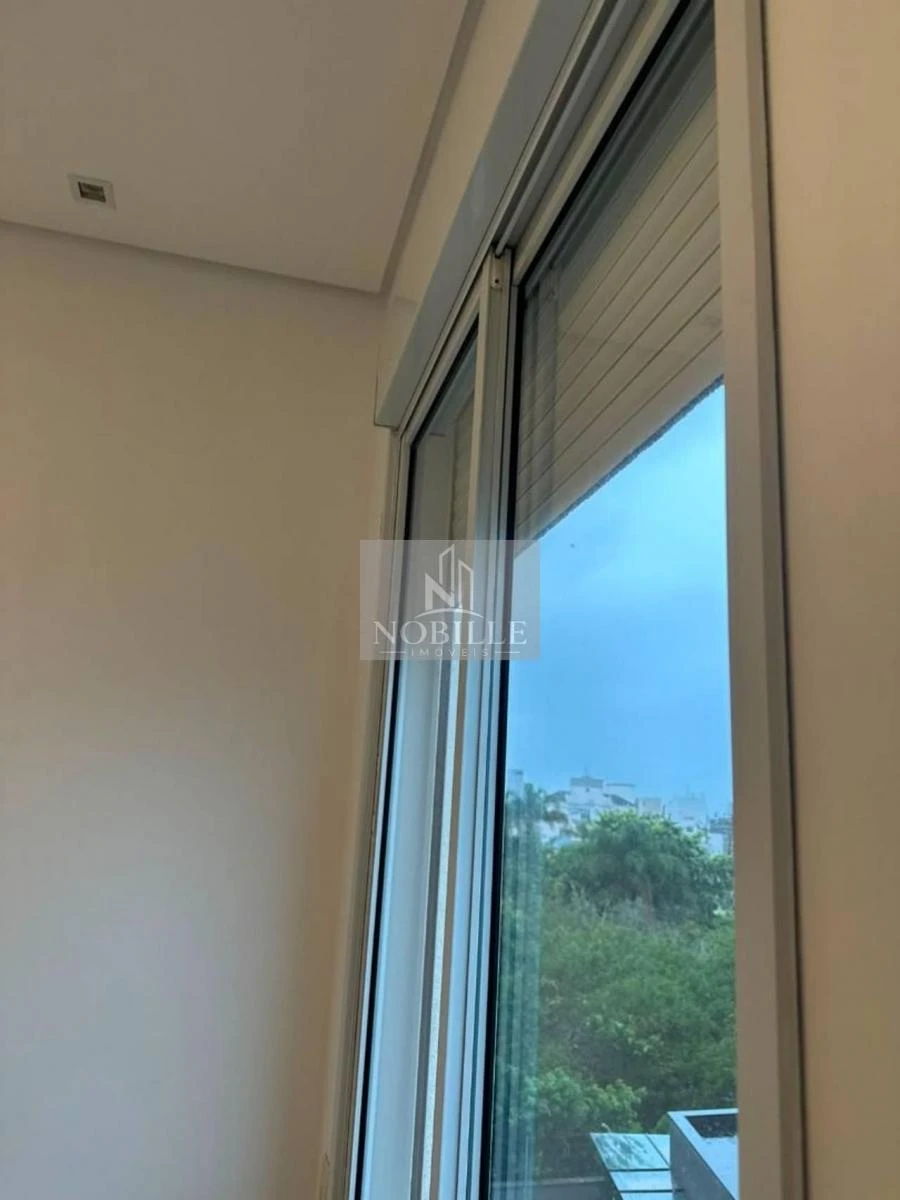 2-bedroom apartment in a building with a pool — photo 34