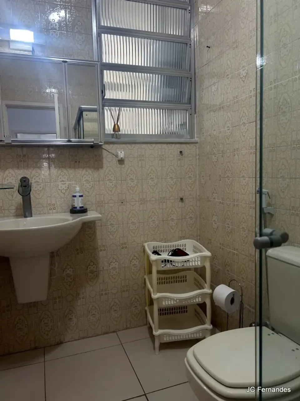 Apartamento amueblado con 3 dormitorios y cocina a gas — photo 2
