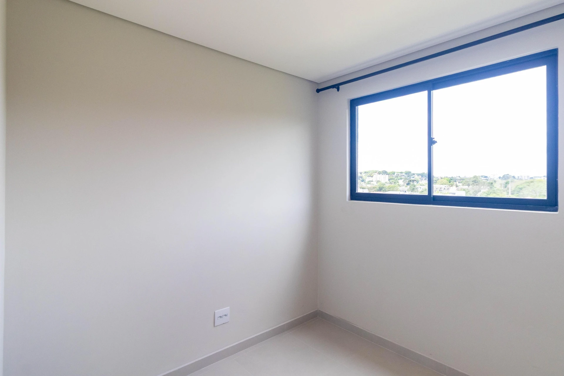 2-bedroom apartment with a home office in Curitiba — photo 3