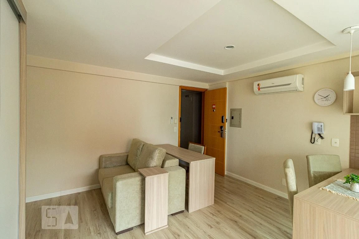 One-bedroom apartment with a home office in Rio de Janeiro — photo 15