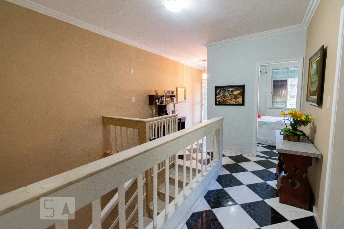 Furnished 4-bedroom house with private garden — photo 6