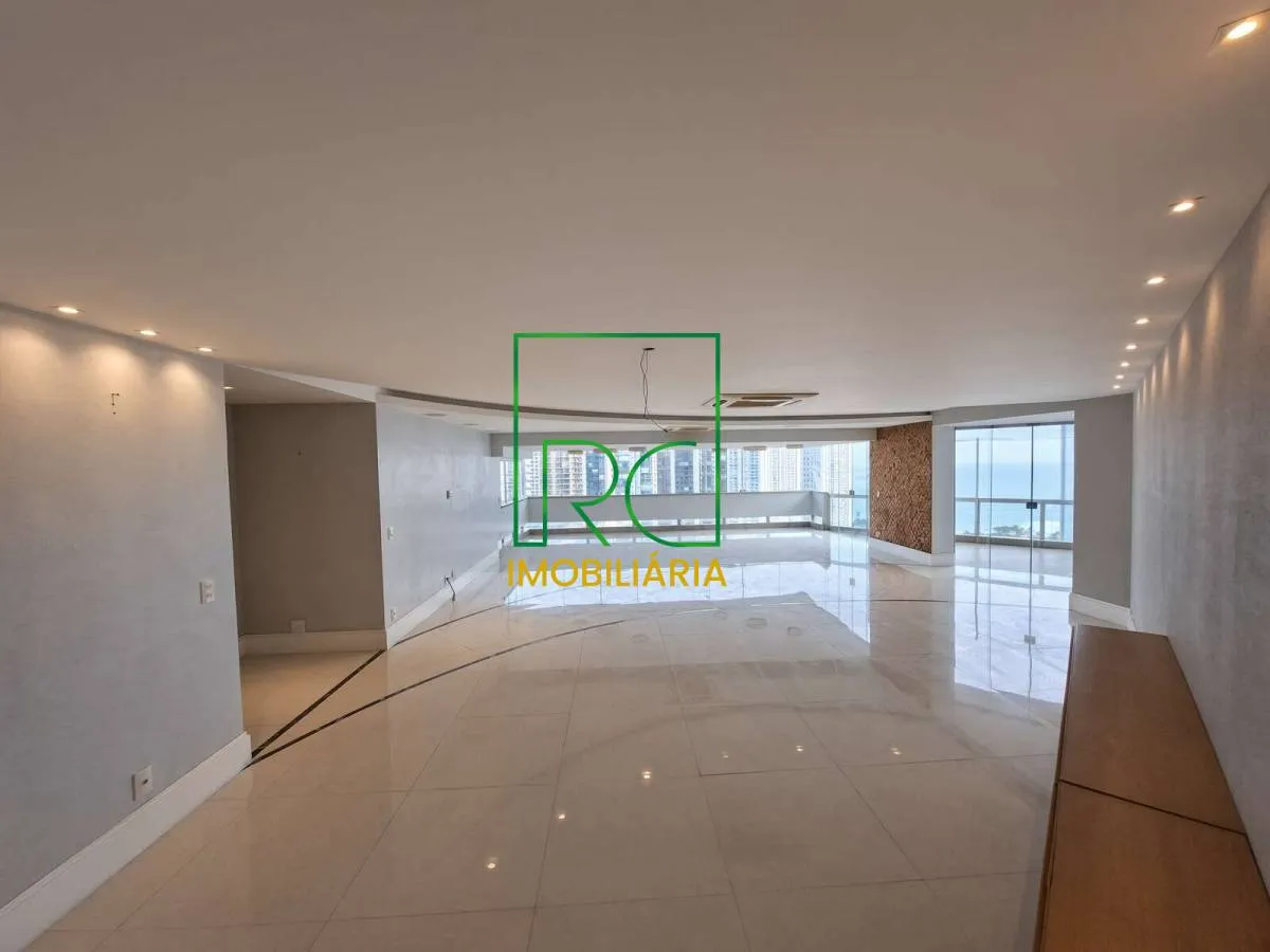 Apartamento de 300 m² com banheira e vista para a água — photo 16