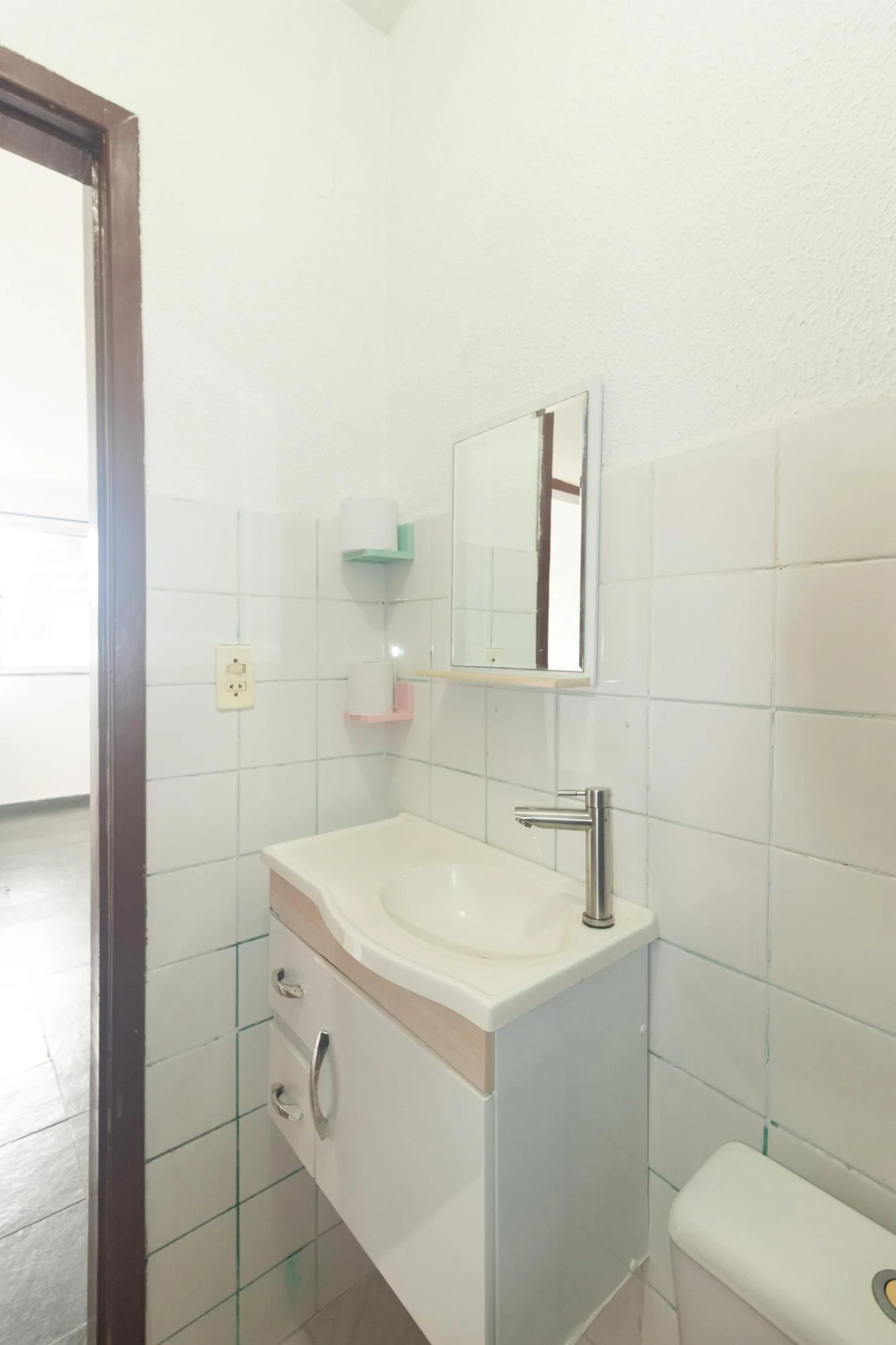 Apartamento com 2 quartos, cozinha fechada e pets