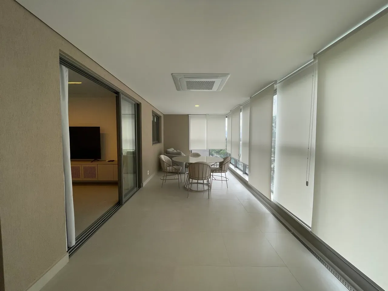 Furnished 151 m² apartment with 3 en-suite bedrooms and 2 parking — photo 5