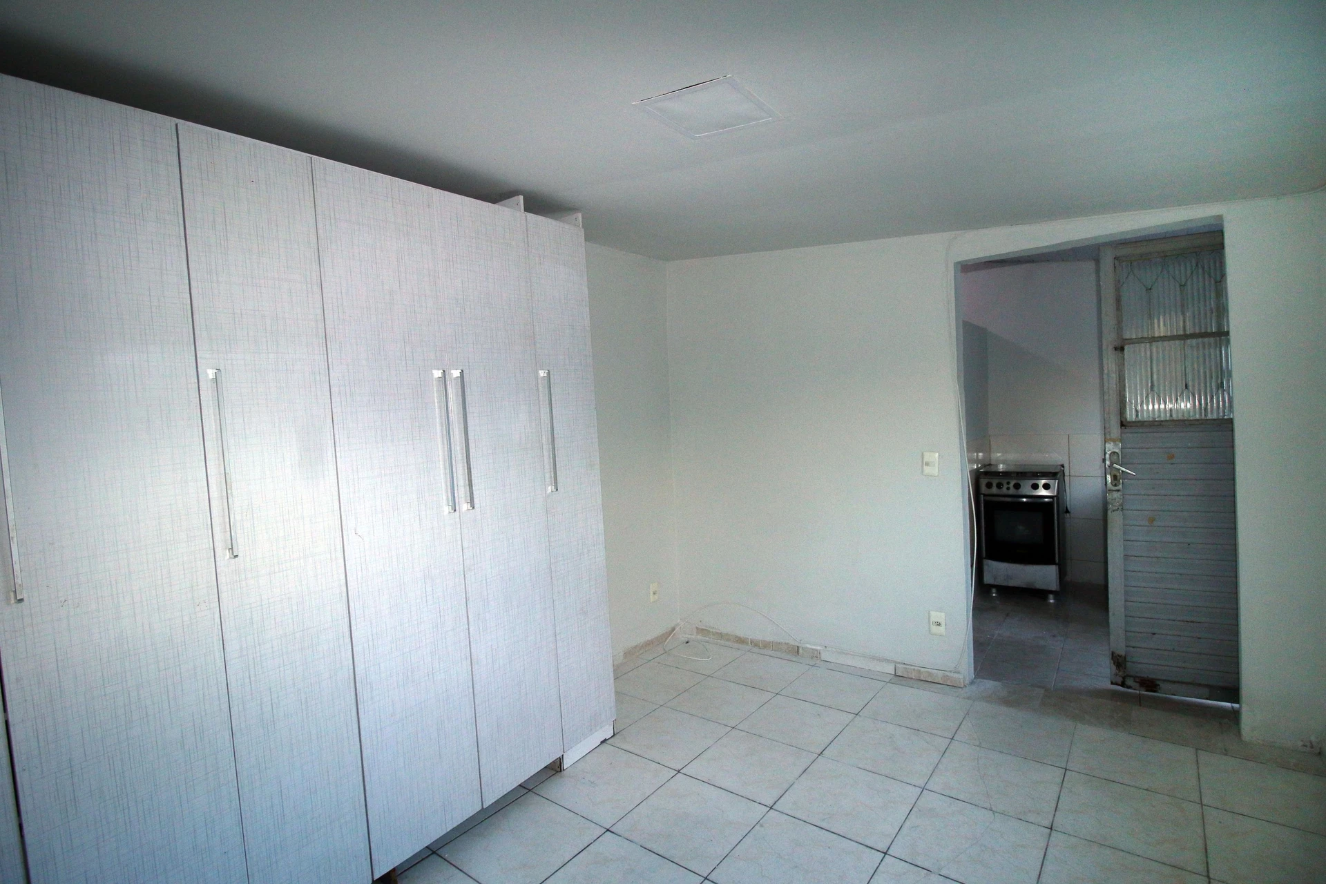 Студія з 1 спальнею та 1 ванною кімнатою — photo 14