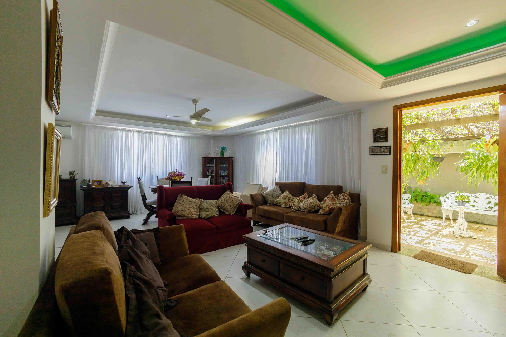 Furnished house with 5 bedrooms and a private BBQ — photo 9