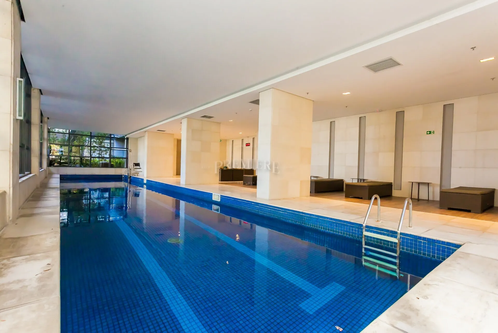 Furnished 85 m² apartment with 1-bedroom suite — photo 37