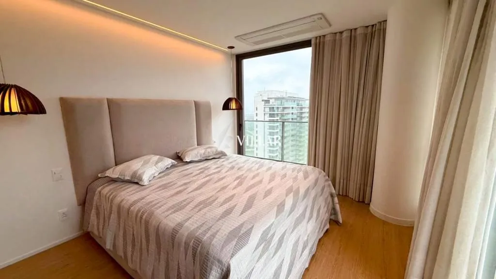 3-bedroom apartment with a water view in Rio de Janeiro — photo 3