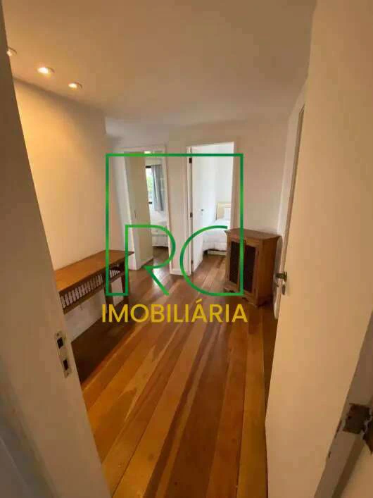 4-bedroom apartment with a balcony and 144 m² — photo 14