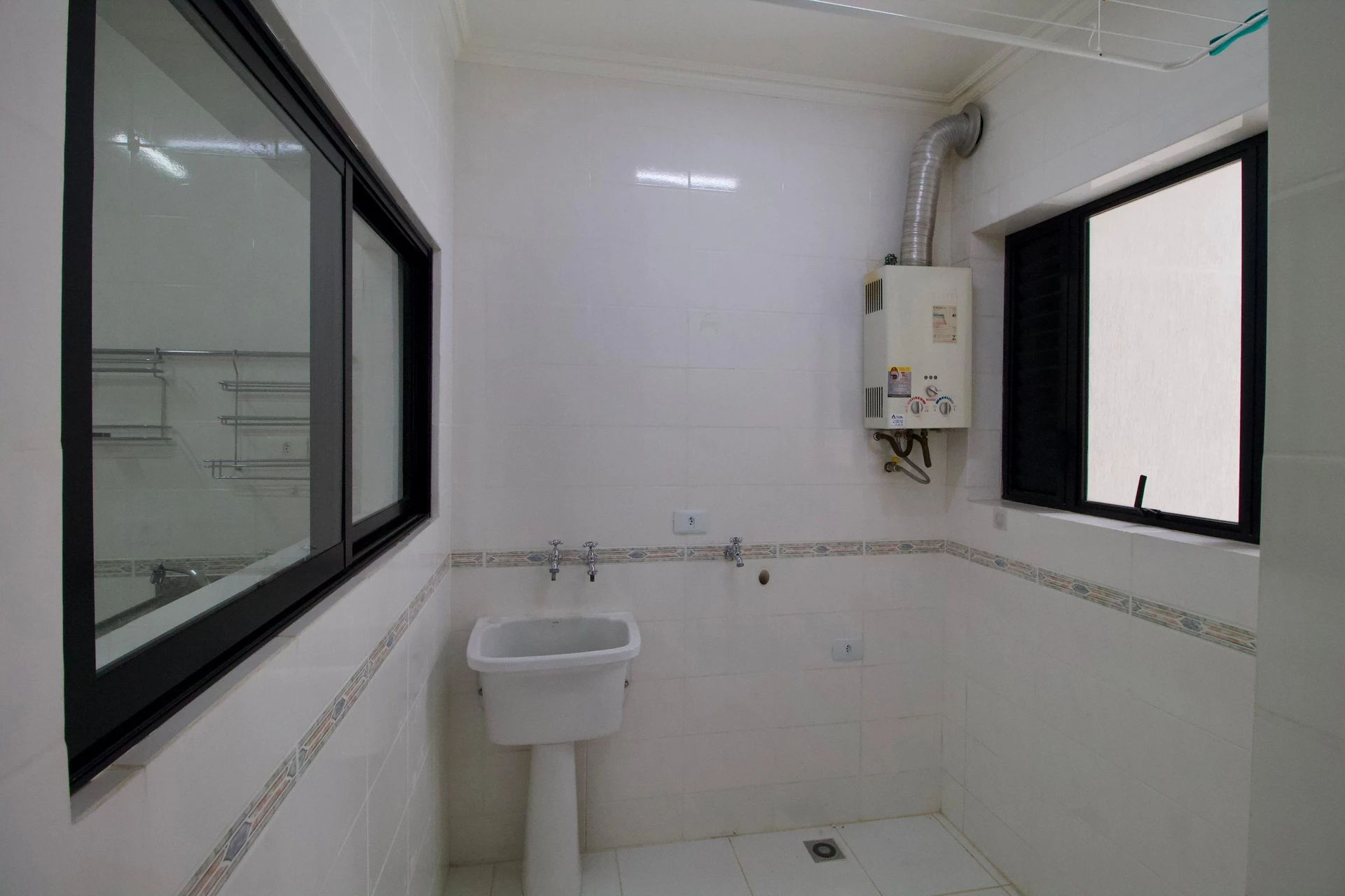 Apartment, 147 m², with a jacuzzi — photo 11