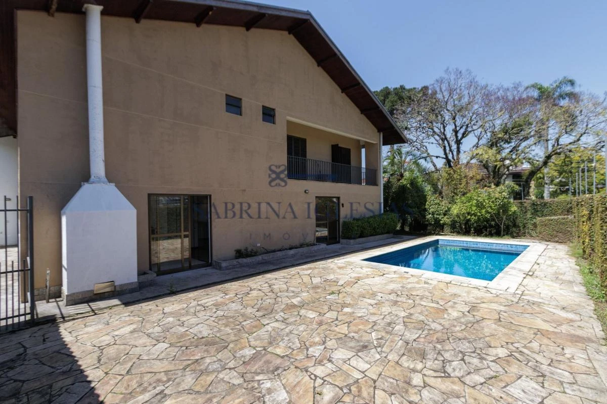 4-bedroom house with a grill on the balcony in Curitiba — photo 3