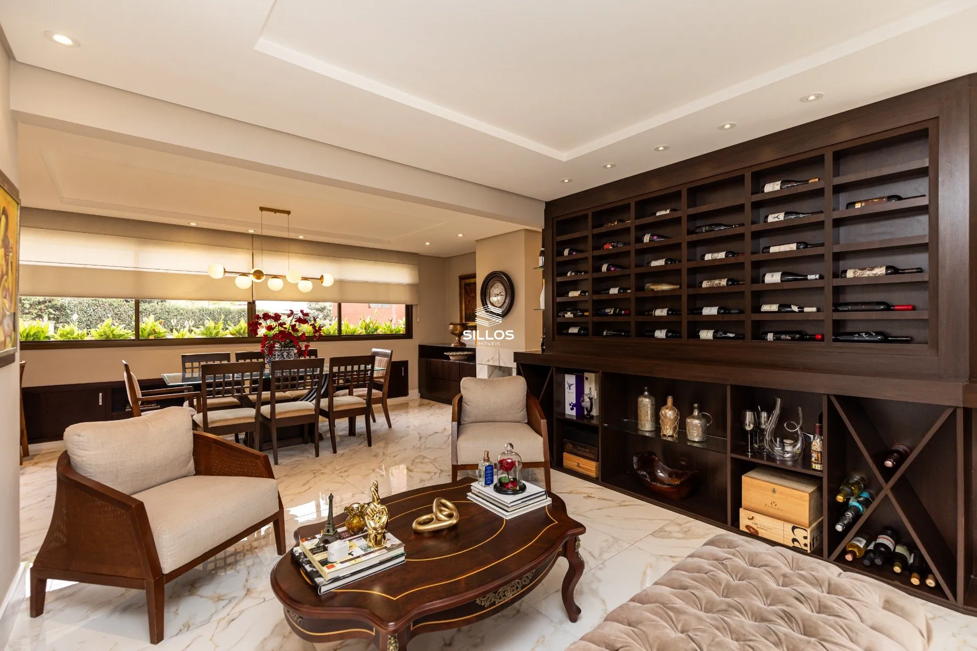 Apartamento para alugar com 262 m², 3 dormitórios e sacada — photo 2