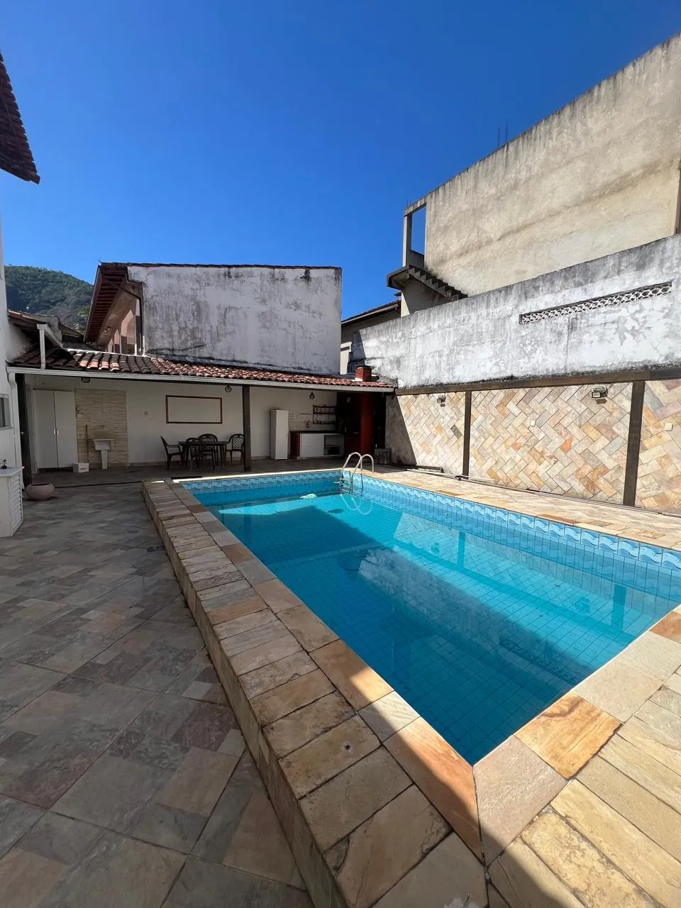 House with 3 bedrooms, 4 bathrooms and 5 parking spaces — photo 20