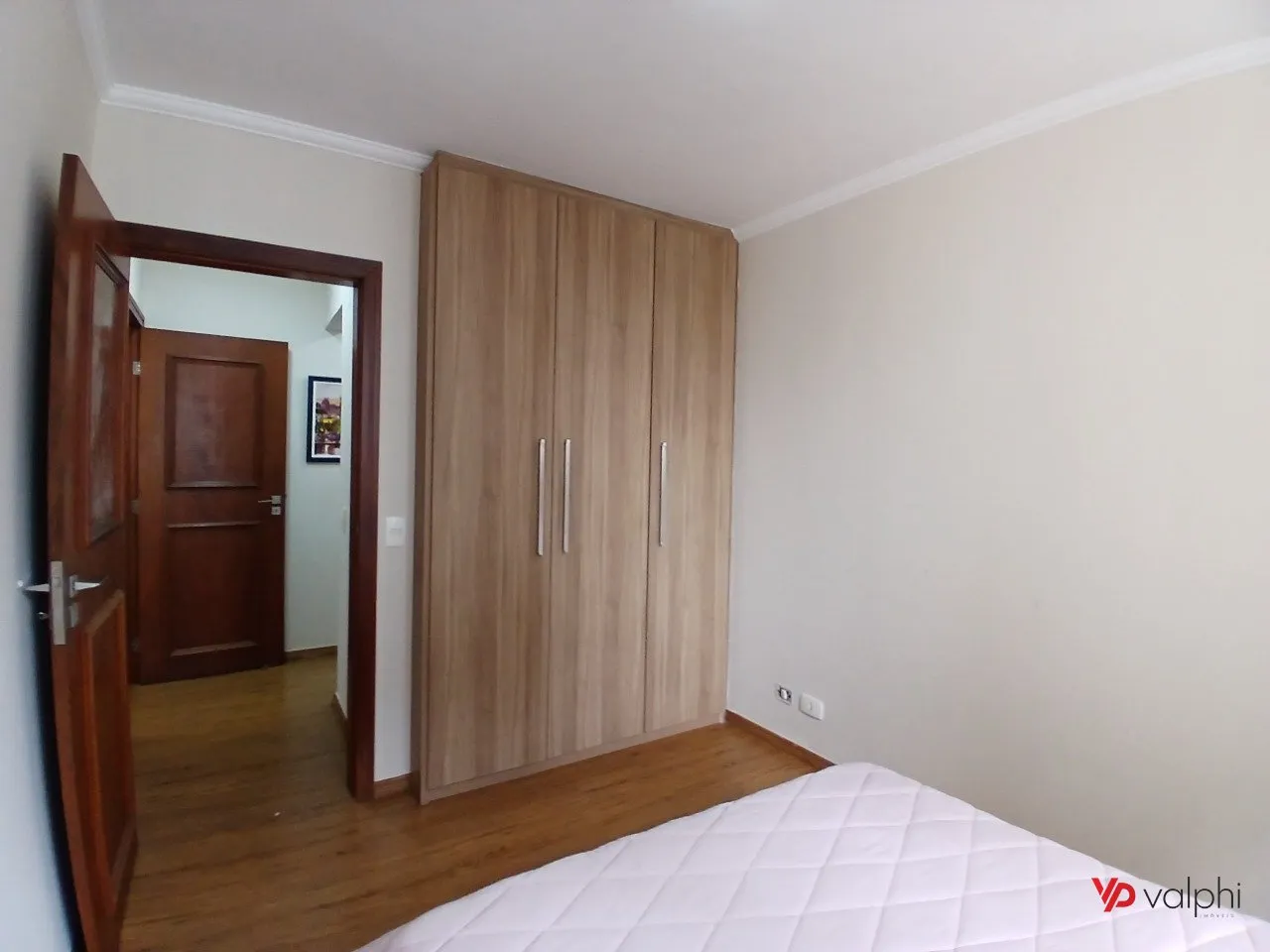4-bedroom apartment with a walk-in closet in Curitiba — photo 7