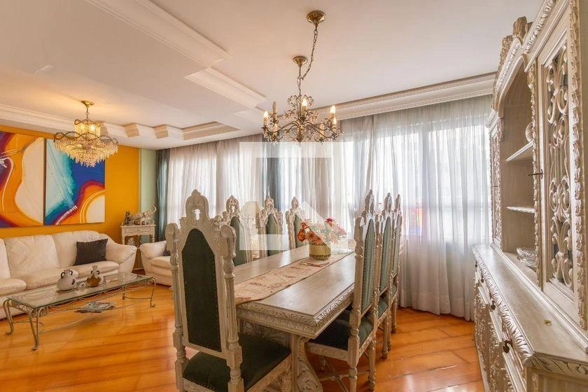 2-bedroom apartment with a bathtub in Curitiba — photo 9