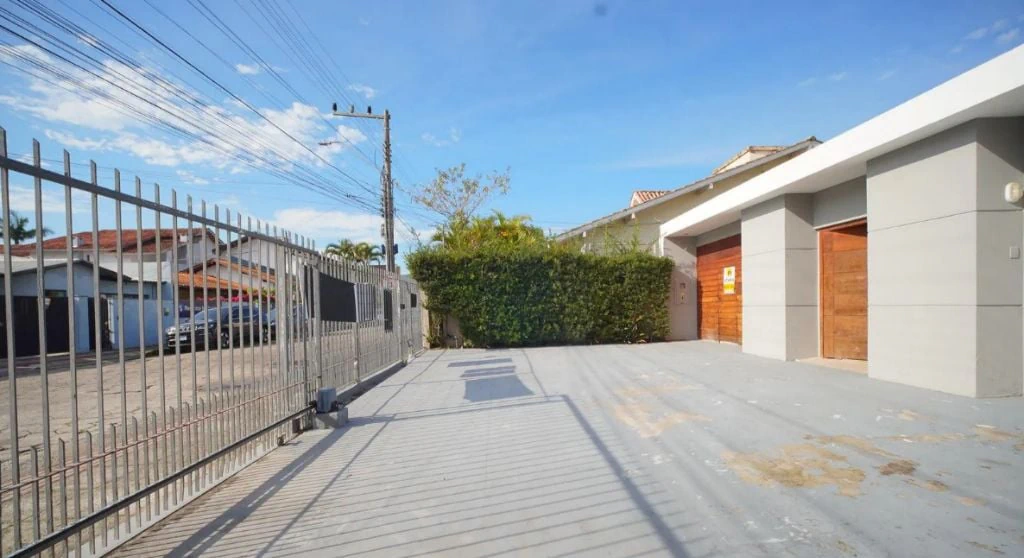 Casa de 4 habitaciones con 3 baños y 4 plazas — photo 25
