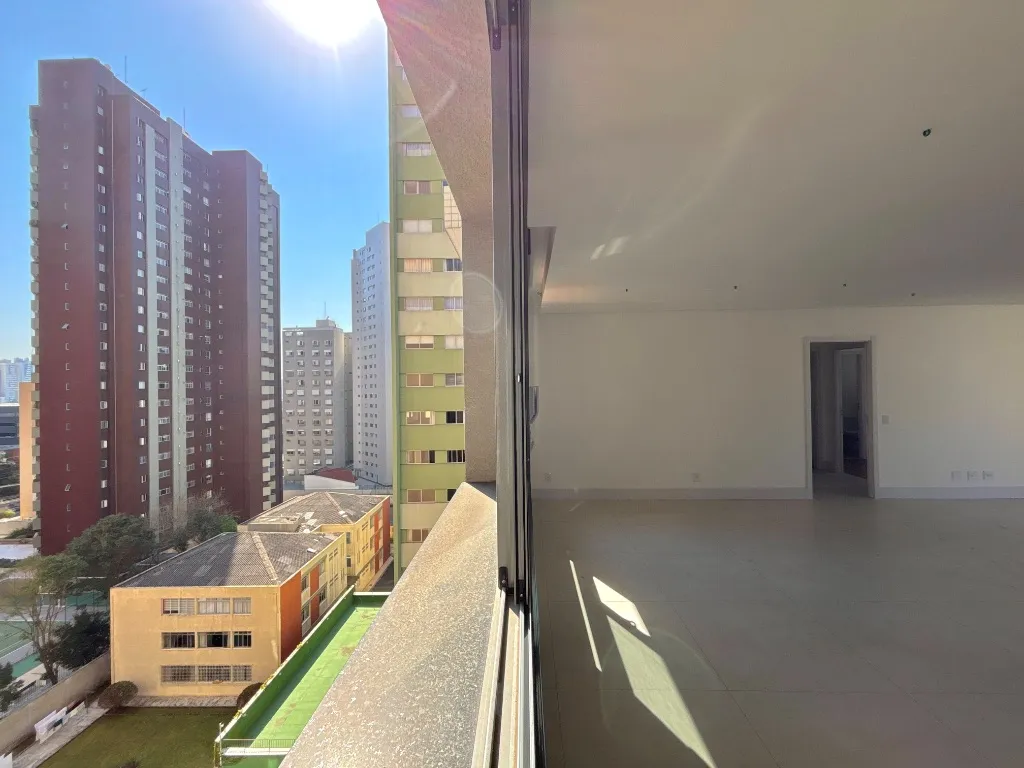 Apartamento mobiliado com 3 dormitórios e cozinha conceito aberto — photo 27
