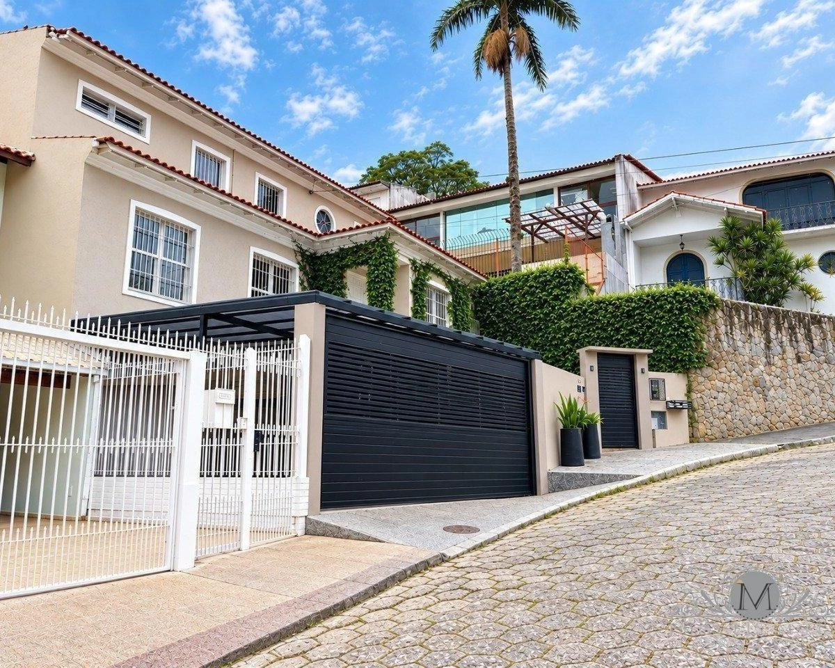 Casa de 273 m² con balcón gourmet y espacio de home office — photo 7