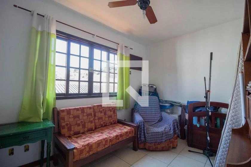 Casa de 450 m² con 6 dormitorios y 4 baños — photo 32