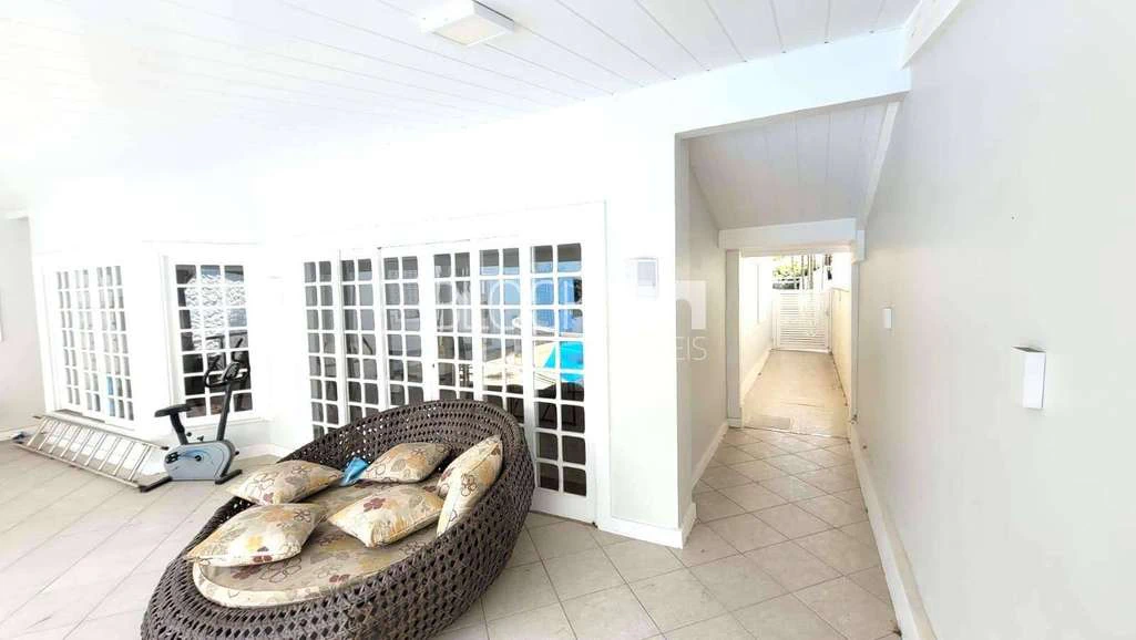 600 m² house with 4 bedrooms and 3 en-suite bathrooms — photo 21
