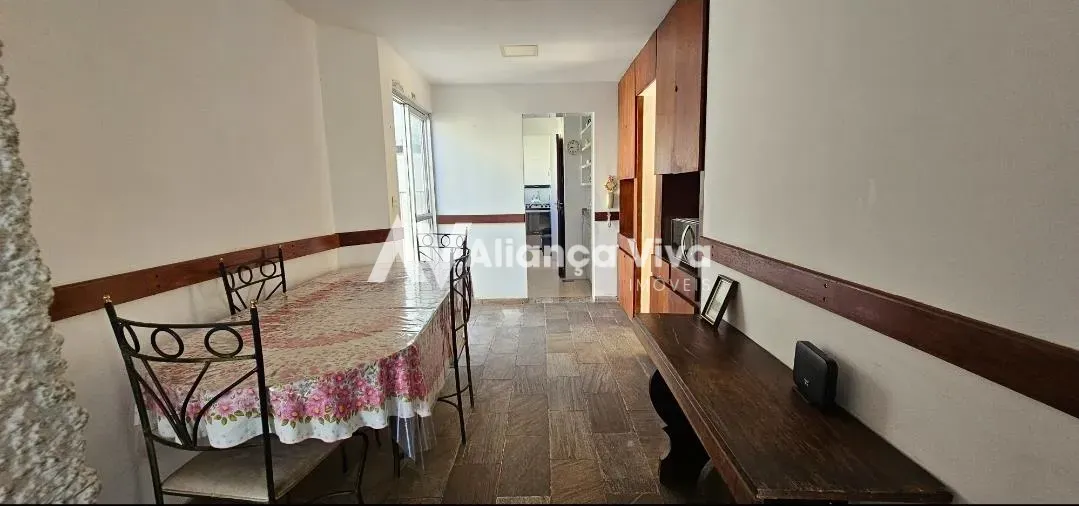 Apartamento mobiliado com 5 quartos e cozinha com fogão a gás — photo 13