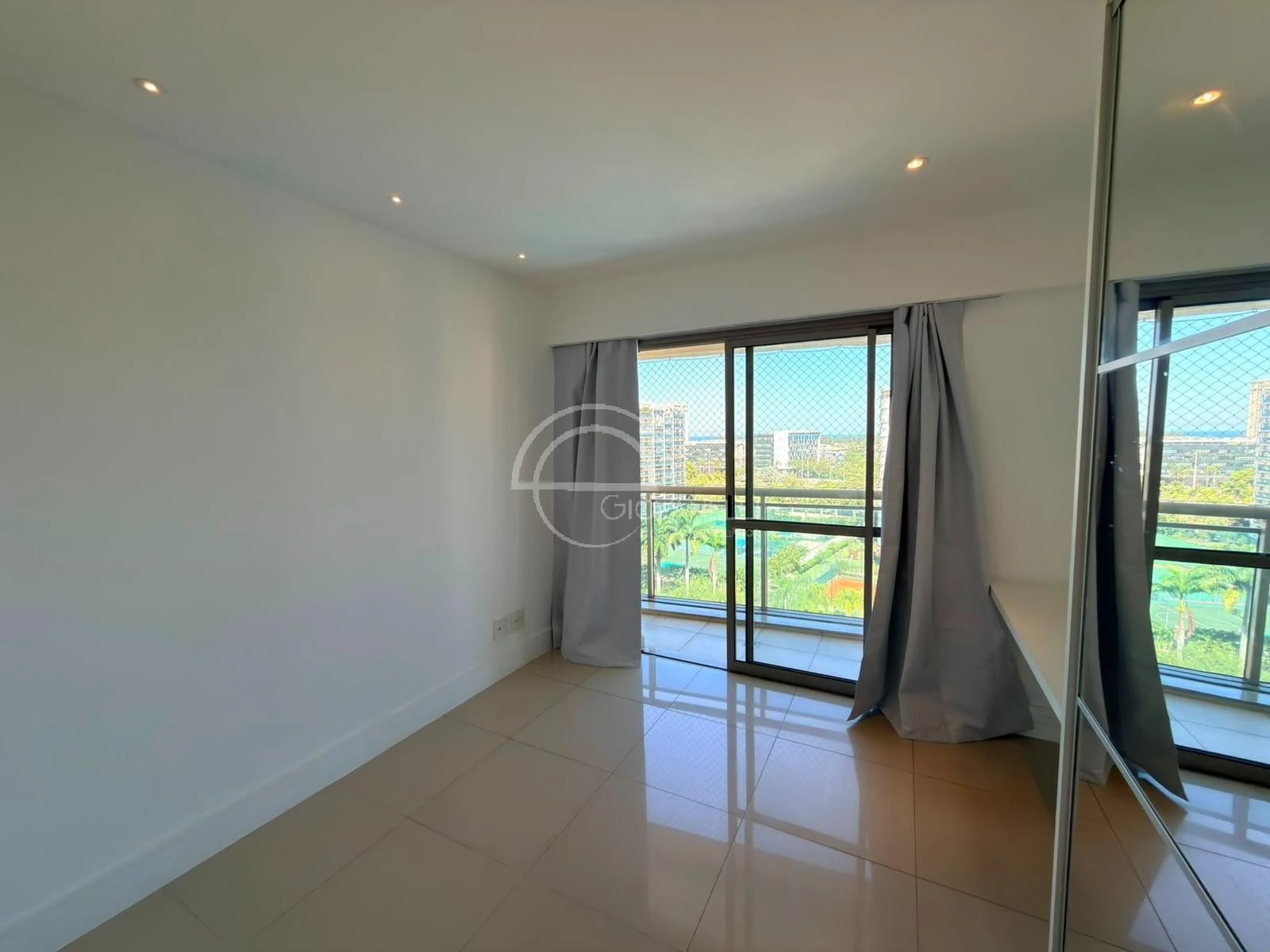 Apartamento de 4 suítes com 233 m² e 3 vagas — photo 21