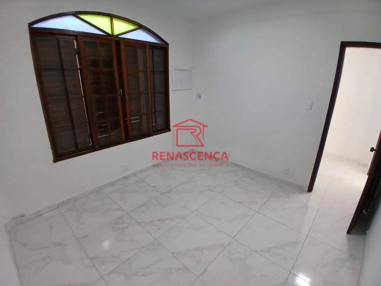 Casa com 5 quartos e 5 banheiros, vaga para 4 carros — photo 17