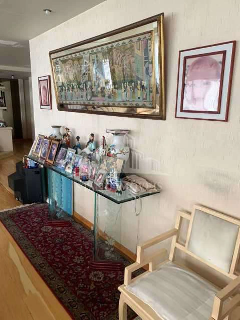 Apartamento mobiliado de 4 quartos com 300 m² — photo 12