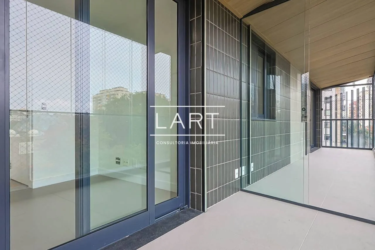 180 m² apartment with 3 bedrooms and 2 parking spots — photo 27